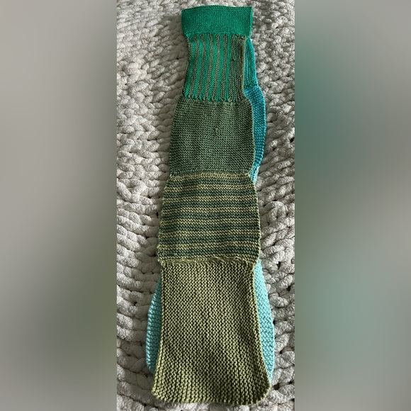 Hand knitted Scarf - Picture 6 of 7